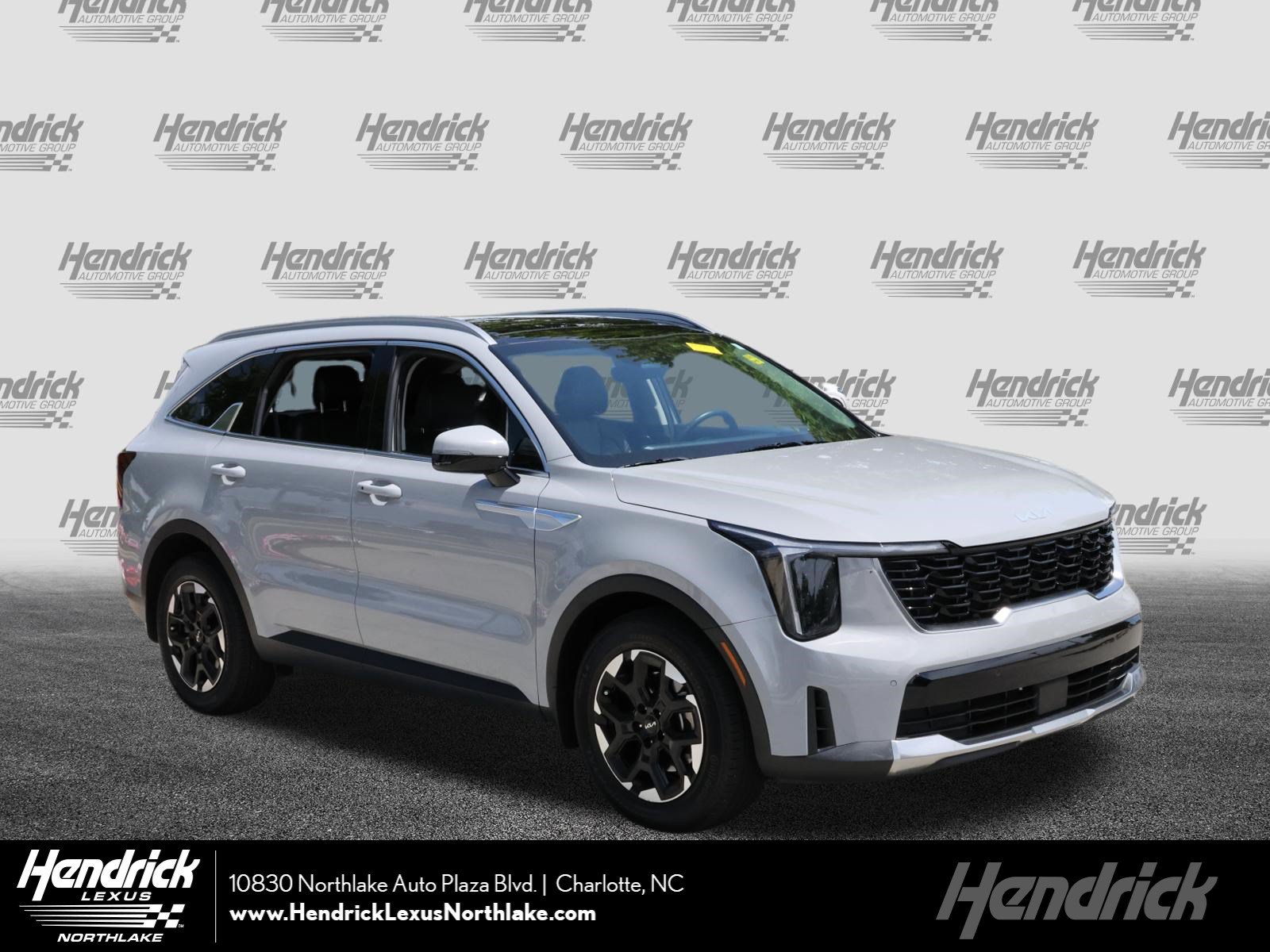 Used 2025 Kia Sorento S w/ Panoramic Sunroof Package FWD image 1