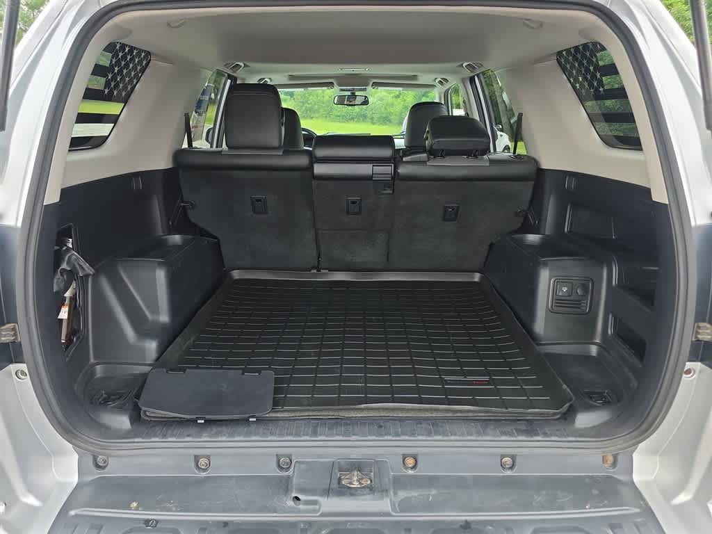 Used 2016 Toyota 4Runner SR5 Premium AWD/4WD image 28