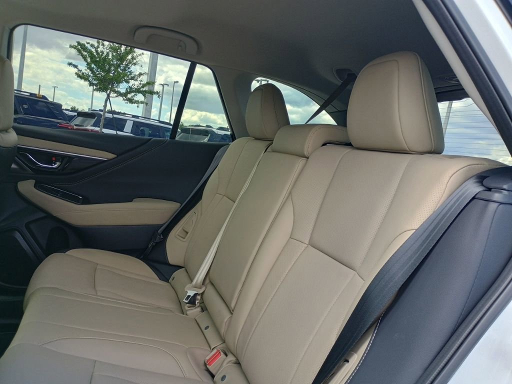 Certified 2025 Subaru Outback Limited AWD/4WD image 17