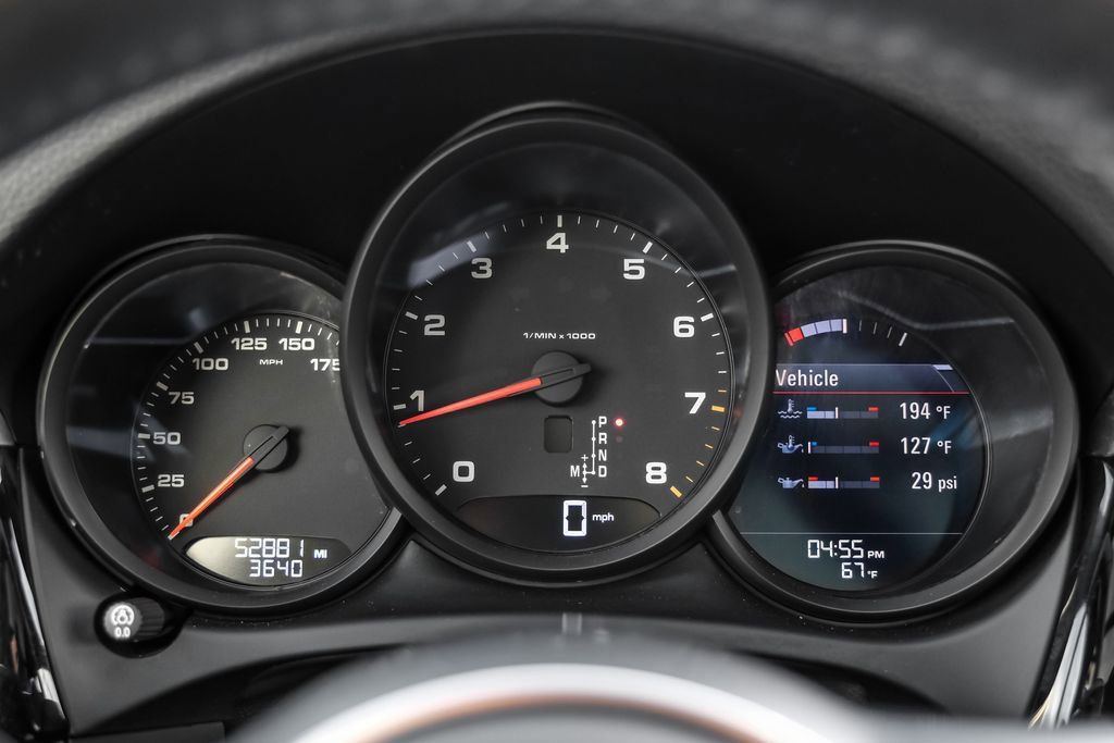 Used 2020 Porsche Macan AWD/4WD image 18