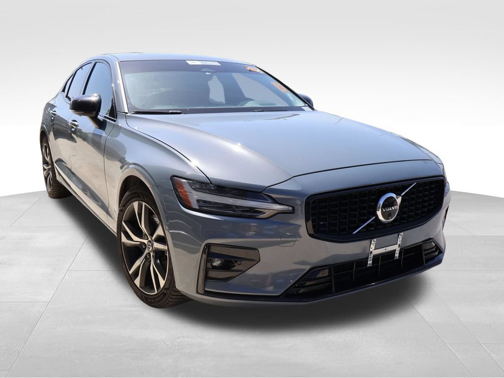 Used 2024 Volvo S60 B5 Plus AWD/4WD image 10