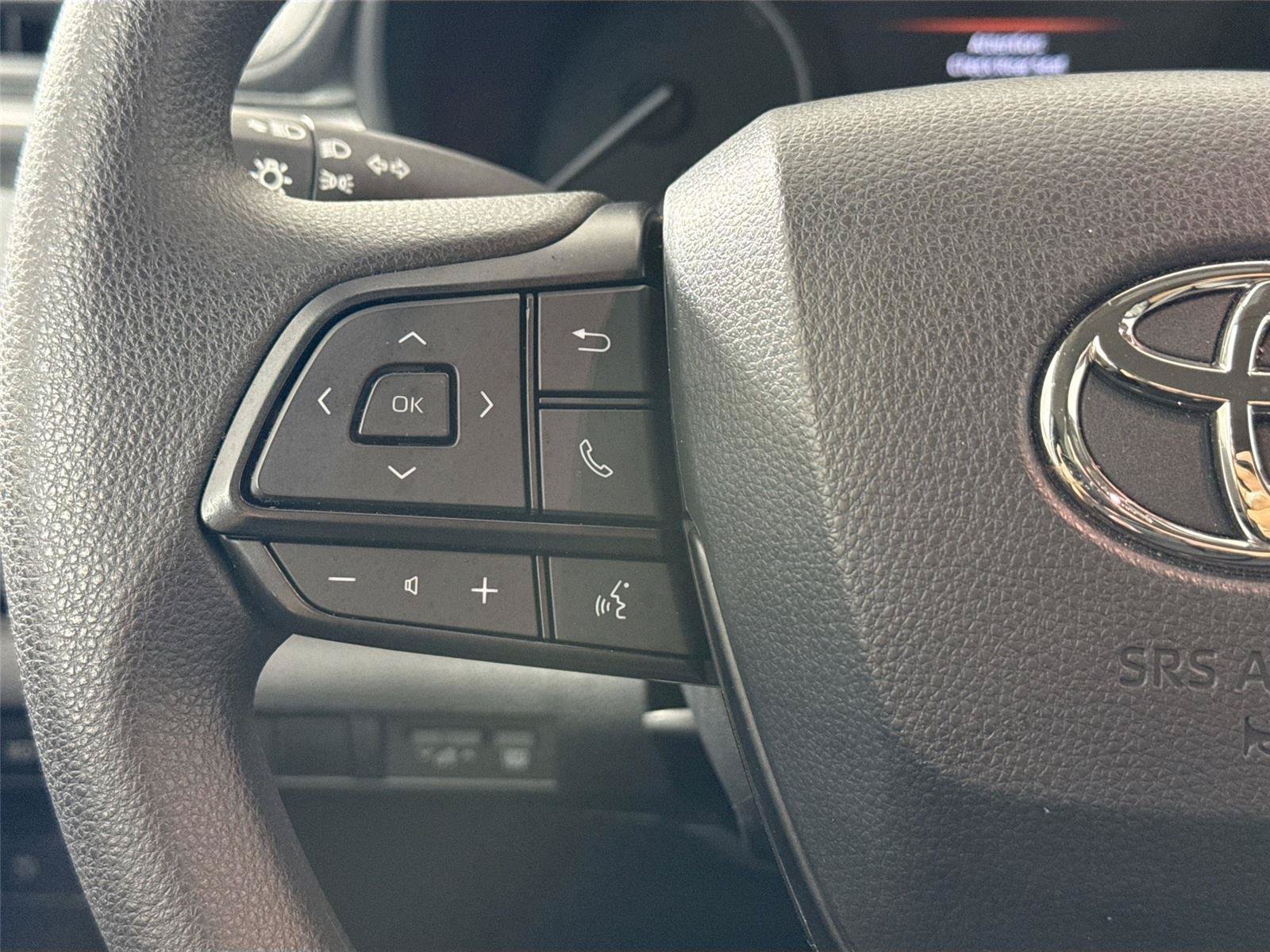Certified 2026 Toyota Sienna LE FWD image 16