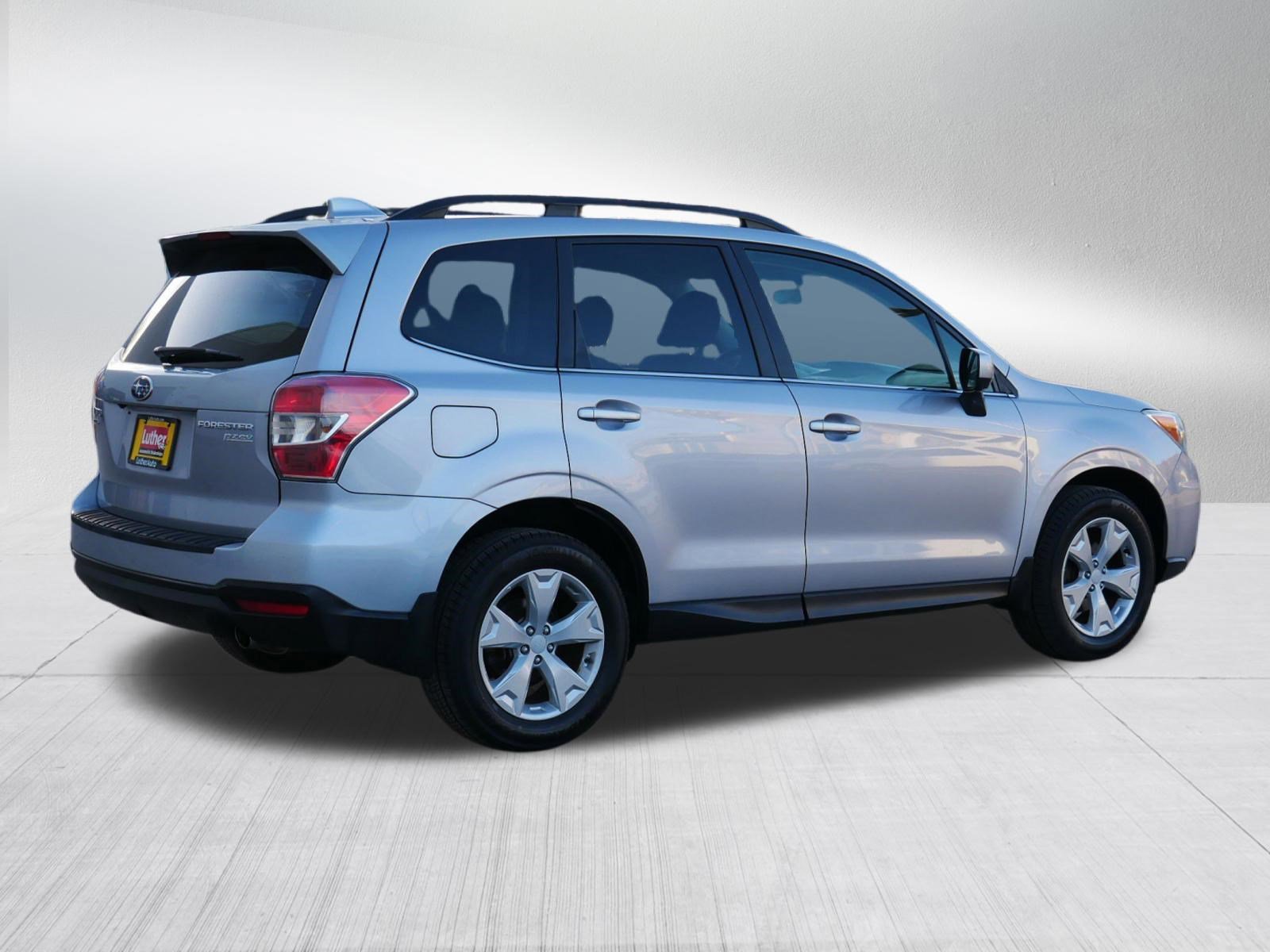 Used 2016 Subaru Forester 2.5i Limited AWD/4WD image 7