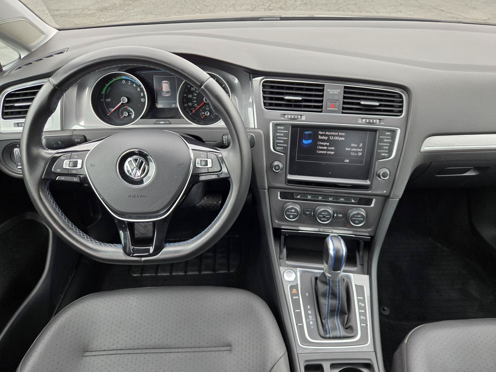 Used 2016 Volkswagen e-Golf SEL Premium w/ Driver Assistance Package FWD image 6