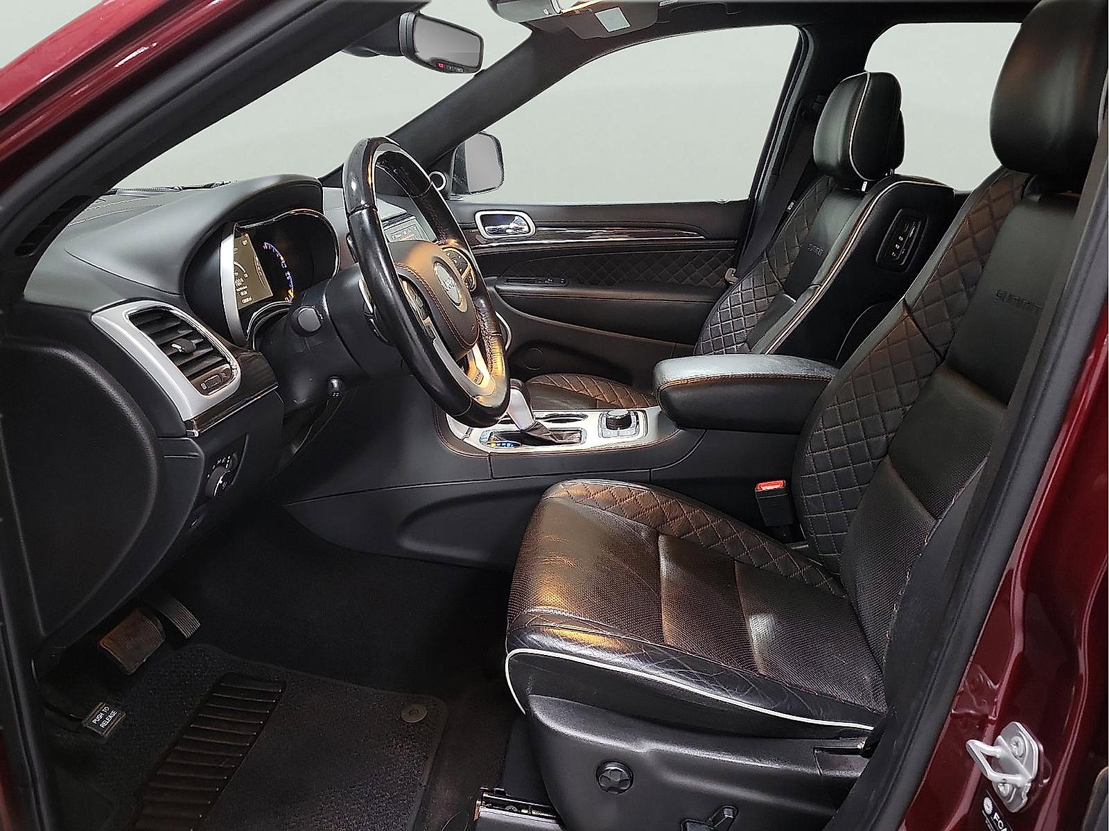 Used 2021 Jeep Grand Cherokee Summit AWD/4WD image 11