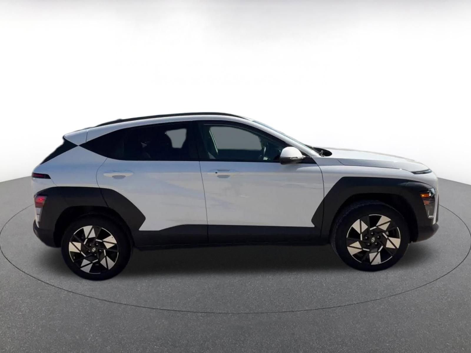 Used 2025 Hyundai Kona SEL image 16