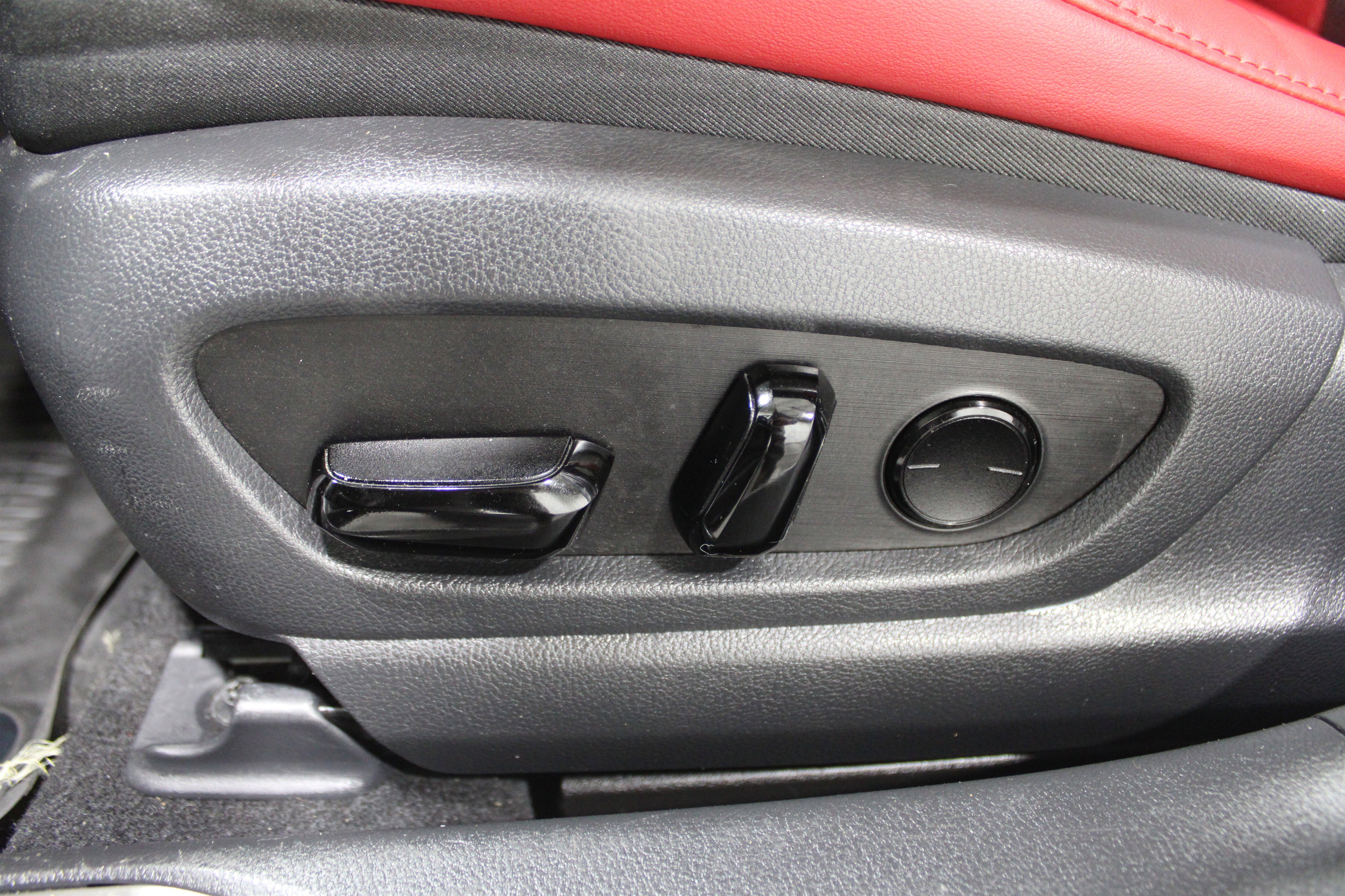 Used 2024 Lexus UX 250h F Sport image 4