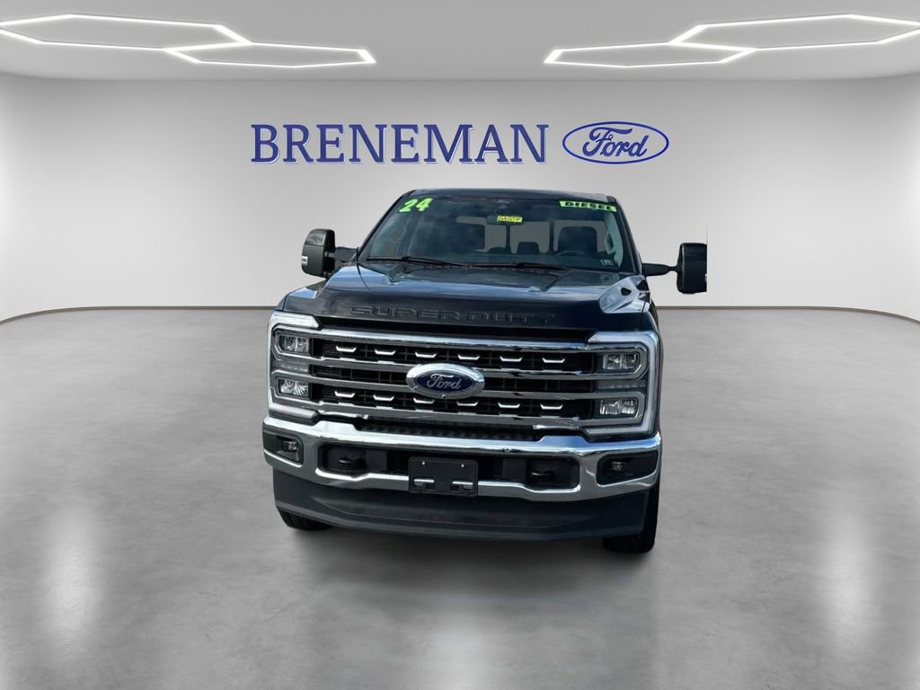 Used 2024 Ford F350 Lariat w/ Camper Package image 2