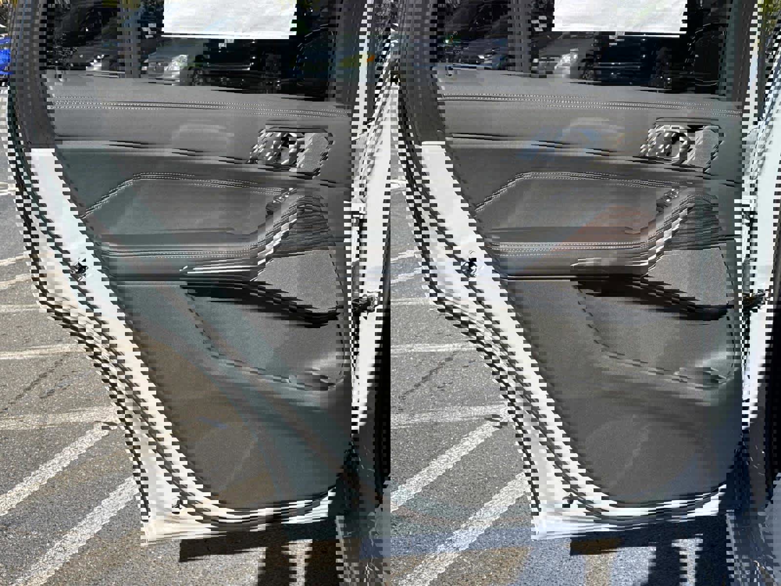 New 2026 BMW X7 xDrive40i w/ Executive Package image 13