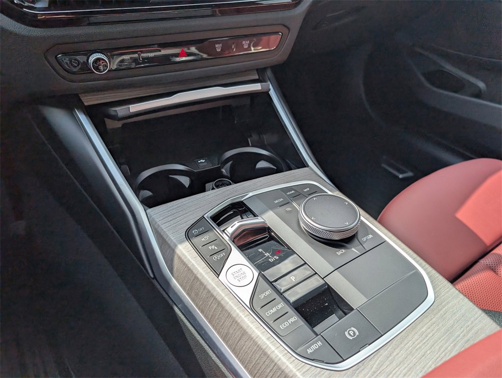 Used 2025 BMW 330i xDrive Sedan w/ Premium Package image 30