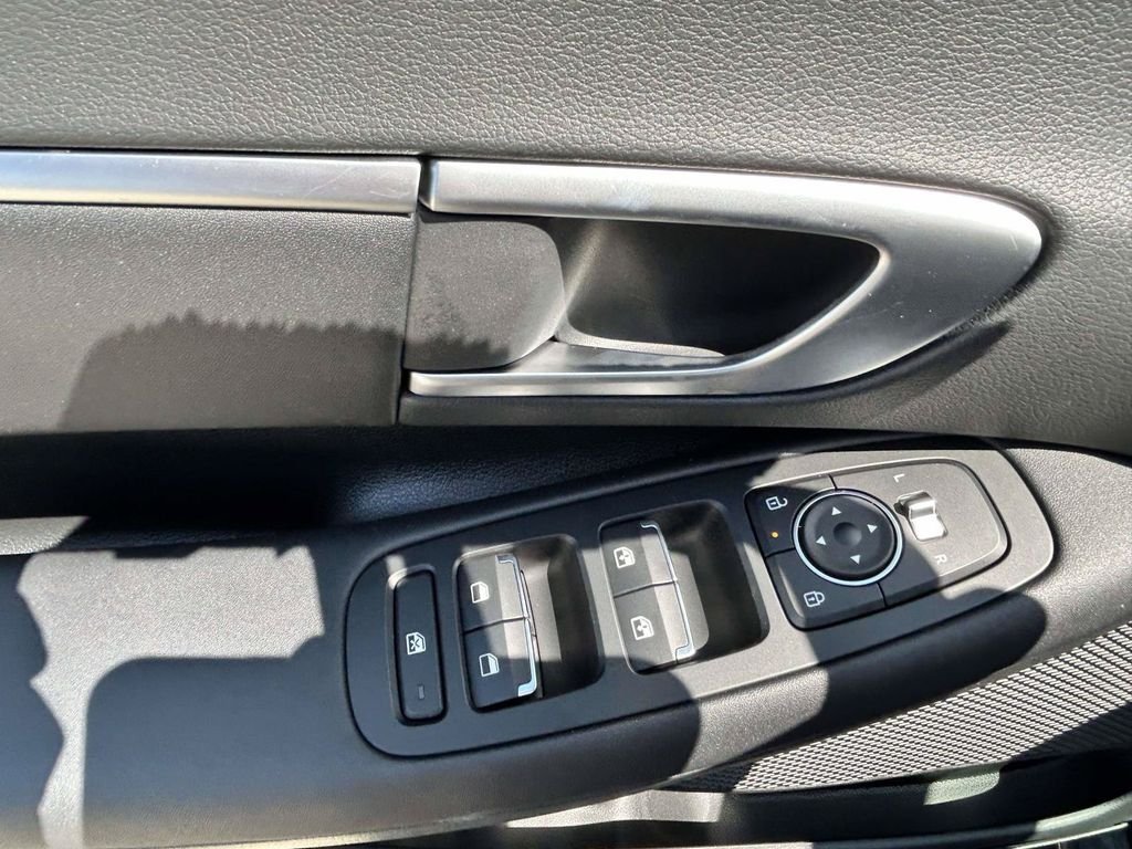 New 2026 Hyundai Sonata SEL FWD image 16