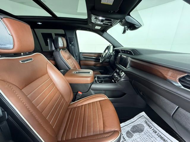 Used 2023 GMC Yukon Denali Ultimate AWD/4WD image 39
