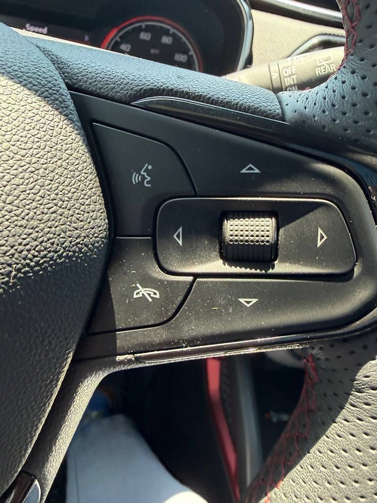 Used 2023 Chevrolet TrailBlazer RS w/ Sun and Liftgate Package AWD/4WD image 28