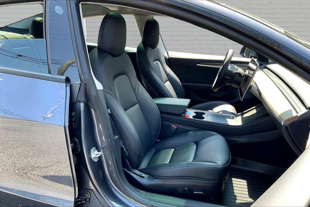 Used 2022 Tesla Model 3 Long Range AWD/4WD image 28