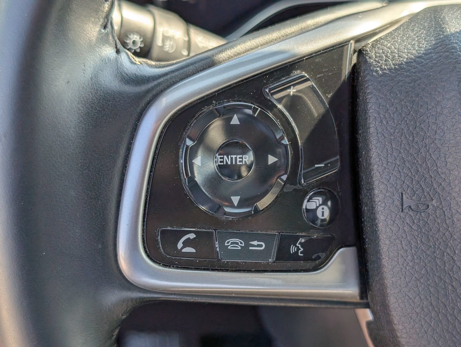 Used 2020 Honda CR-V EX-L image 22