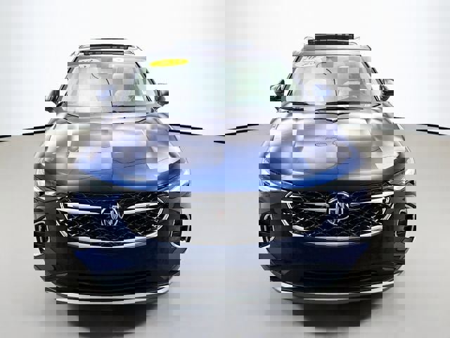 Used 2023 Buick Envision Avenir image 2