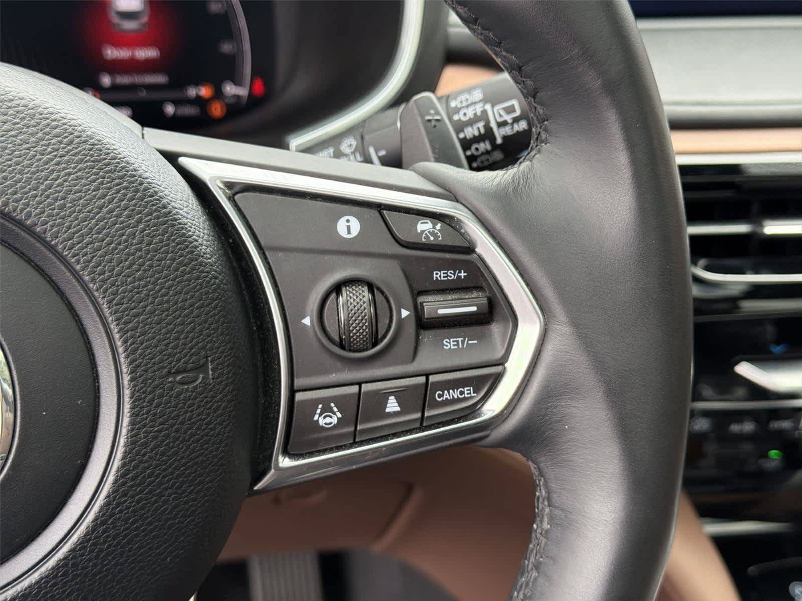 Used 2024 Acura MDX SH-AWD w/ Technology Package image 35