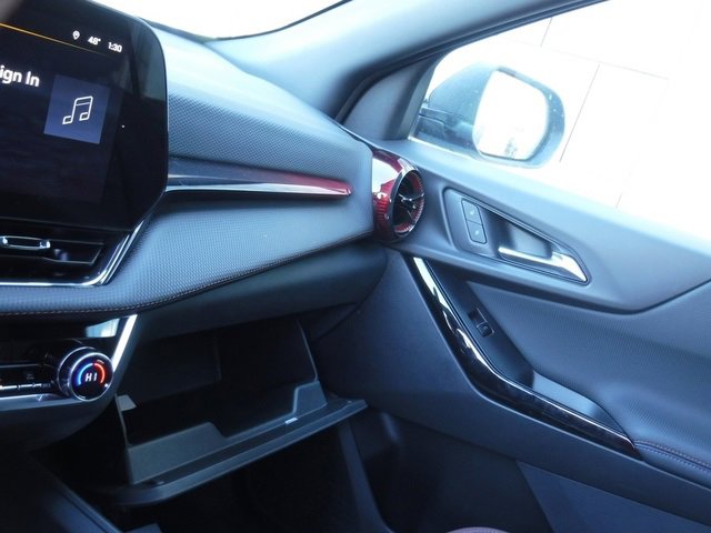 Used 2025 Chevrolet Equinox RS image 34