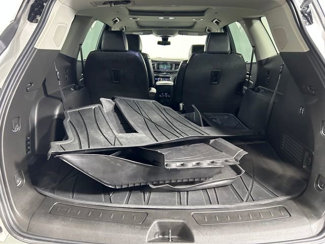 Used 2019 Buick Enclave Avenir image 28