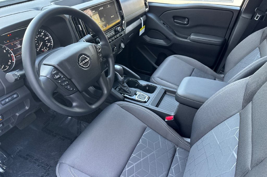 New 2026 Nissan Frontier SV w/ Tow Package AWD/4WD image 7