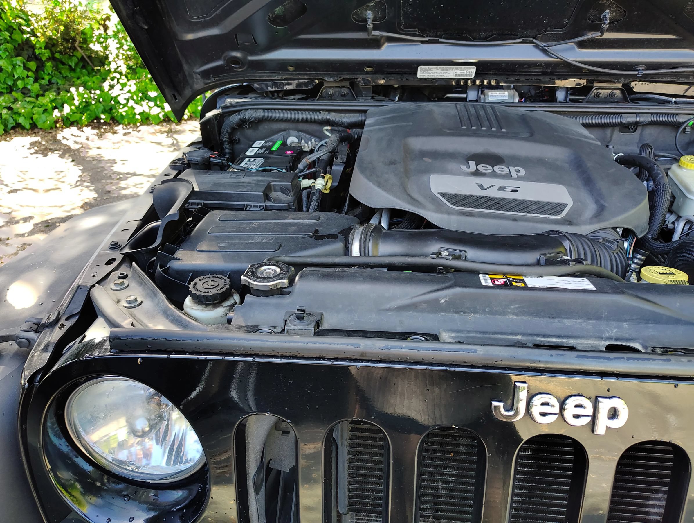 Used 2014 Jeep Wrangler Sport w/ Quick Order Package 24S AWD/4WD image 21