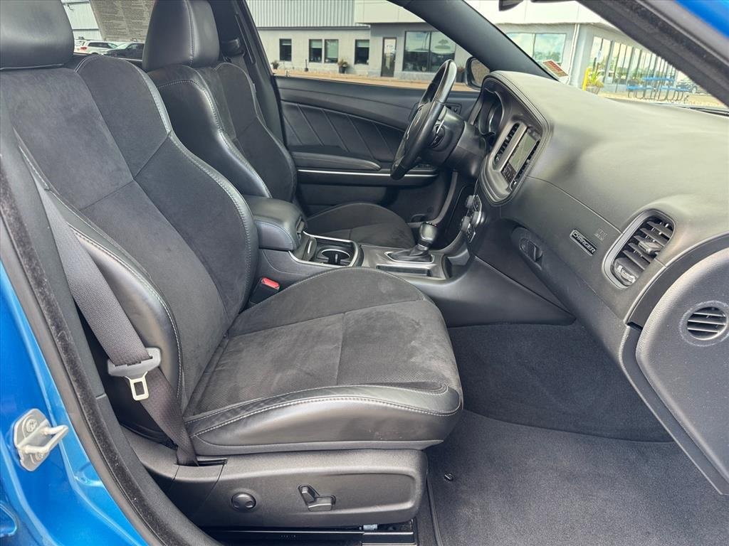 Used 2023 Dodge Charger R/T w/ Plus Group image 6