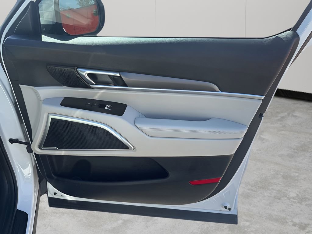 Used 2020 Kia Telluride S w/ S 8 Passenger Seating Package image 12