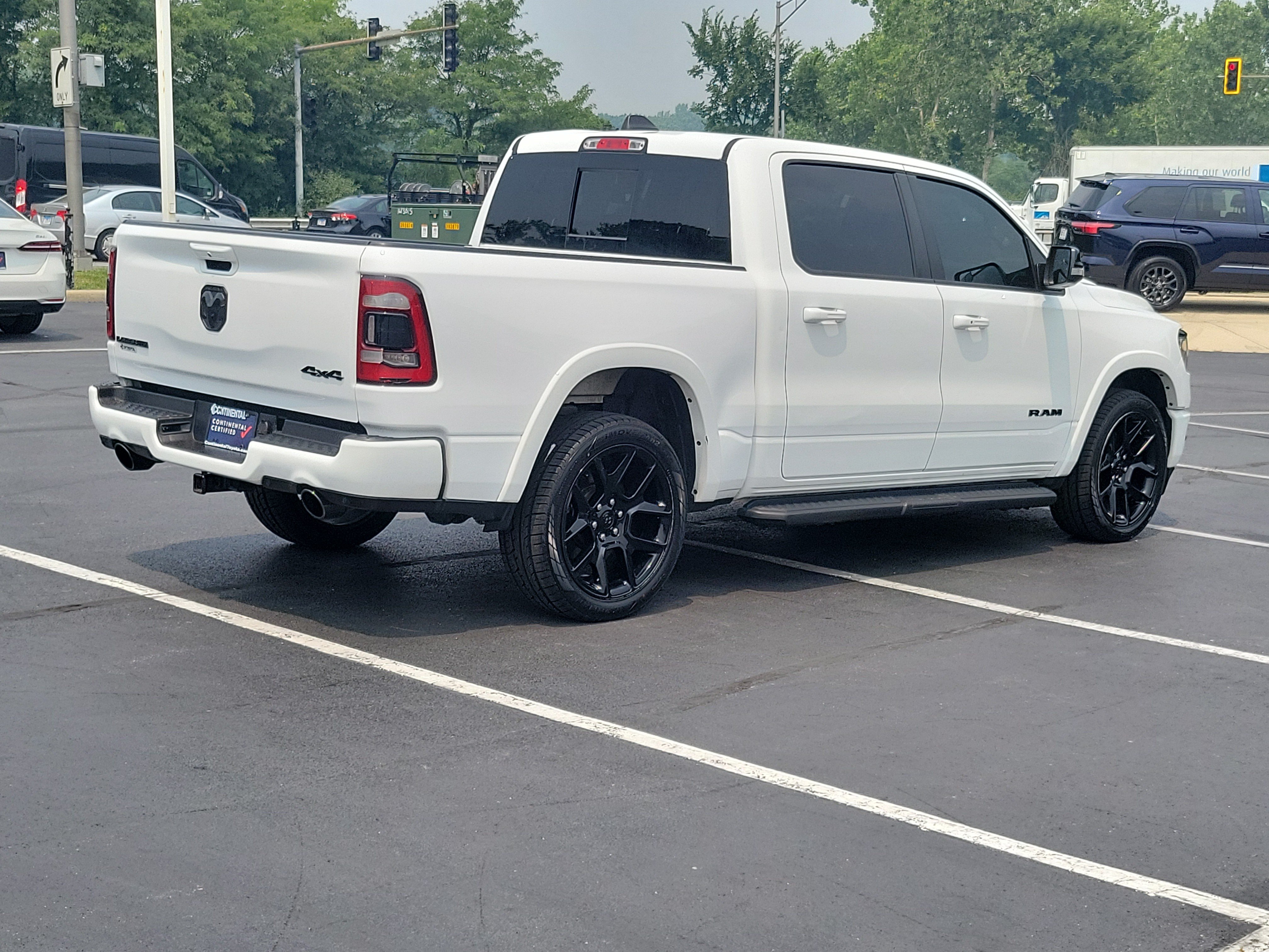 Used 2022 RAM 1500 Laramie AWD/4WD image 6