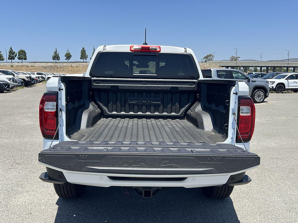 New 2026 GMC Canyon Elevation w/ Convenience Package RWD image 26
