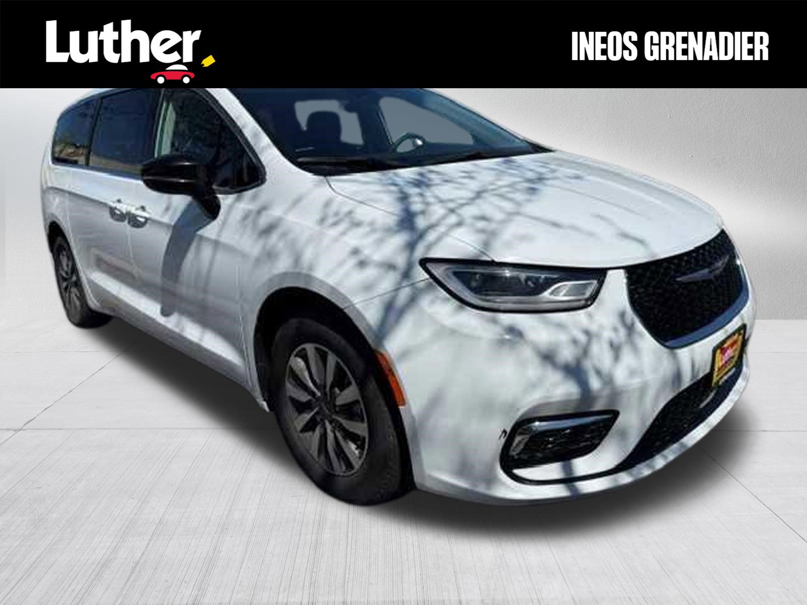 Used 2024 Chrysler Pacifica Limited