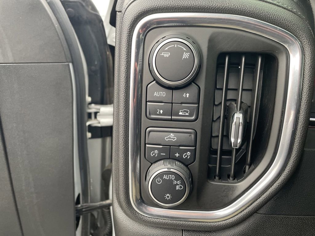 Used 2019 Chevrolet Silverado 1500 LT w/ All-Star Edition image 17