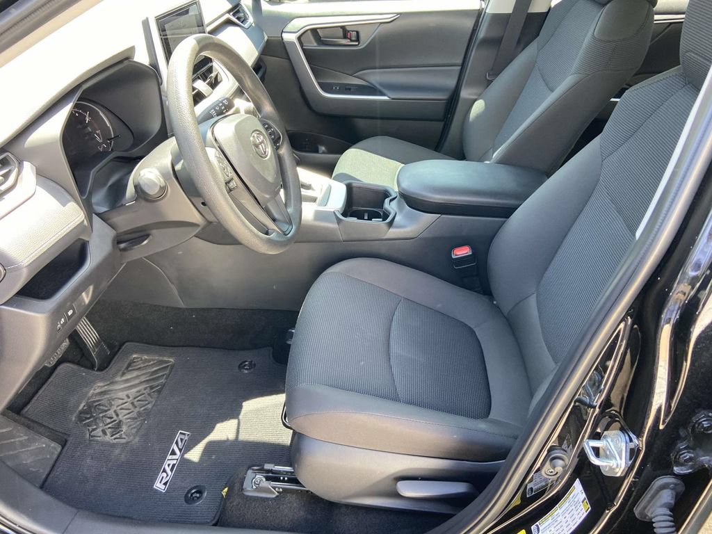 Used 2025 Toyota RAV4 LE FWD image 12