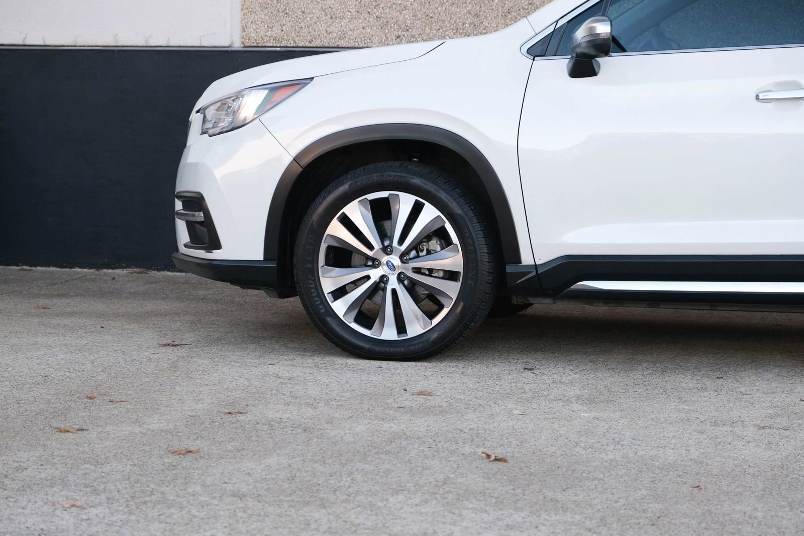 Used 2022 Subaru Ascent Touring image 9