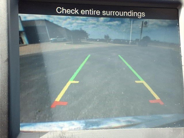 Used 2013 Chrysler 300 AWD w/ Driver Convenience Group image 21