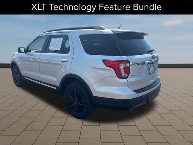 Used 2019 Ford Explorer XLT w/ Equipment Group 202A AWD/4WD image 5