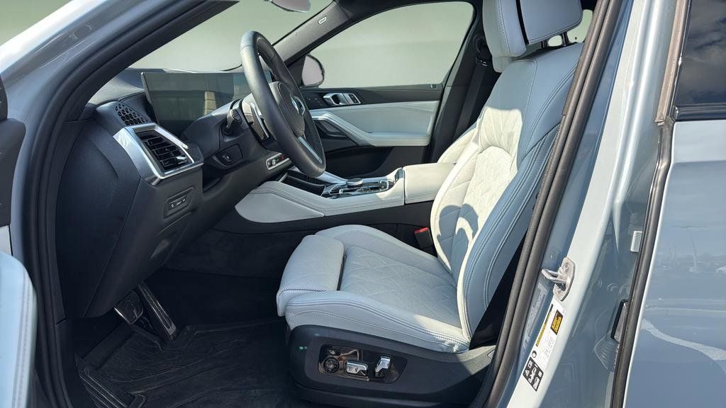 Used 2026 BMW X6 xDrive40i image 18
