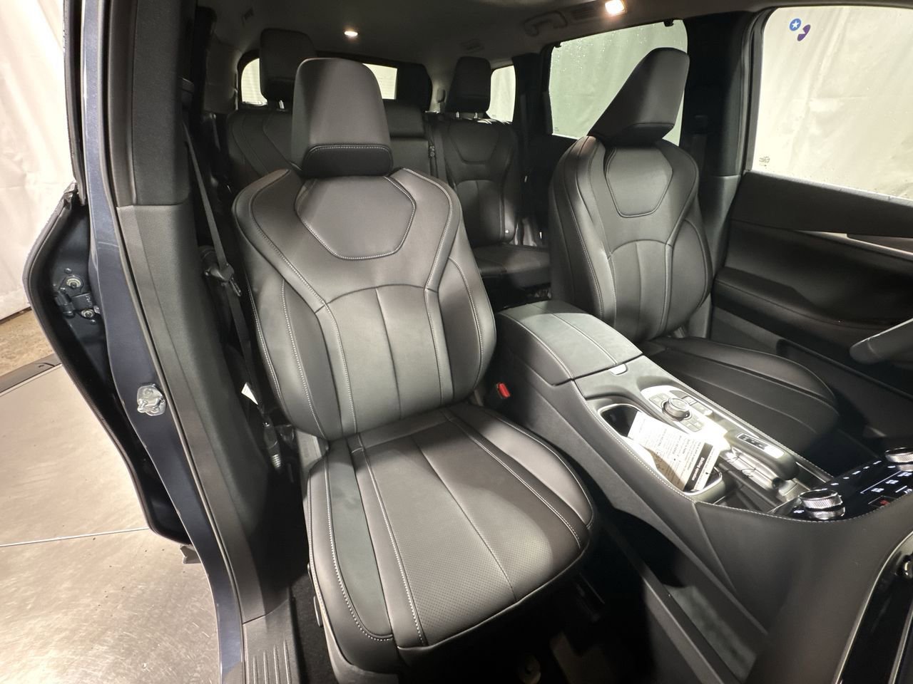 Certified 2026 INFINITI QX60 Luxe w/ Cargo Package AWD/4WD image 36