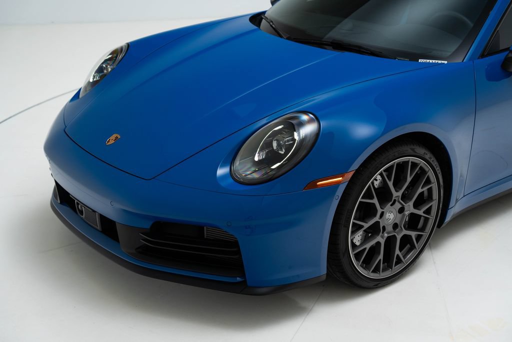 Used 2025 Porsche 911 Carrera RWD image 38