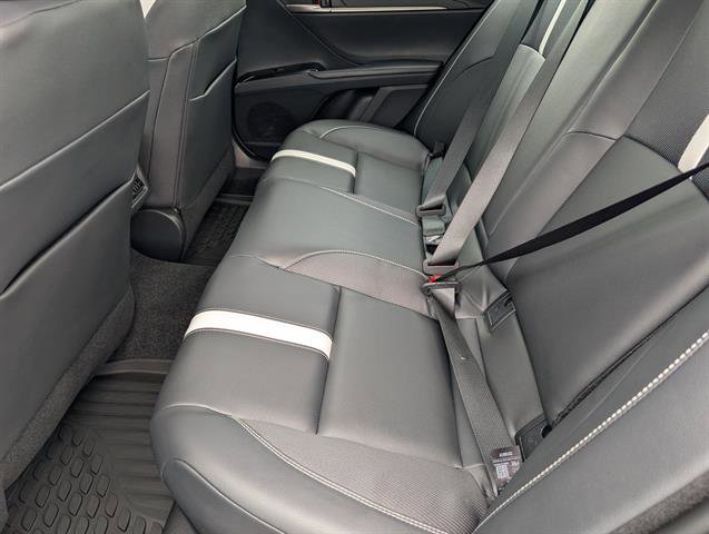 New 2026 Toyota Camry Hybrid image 10