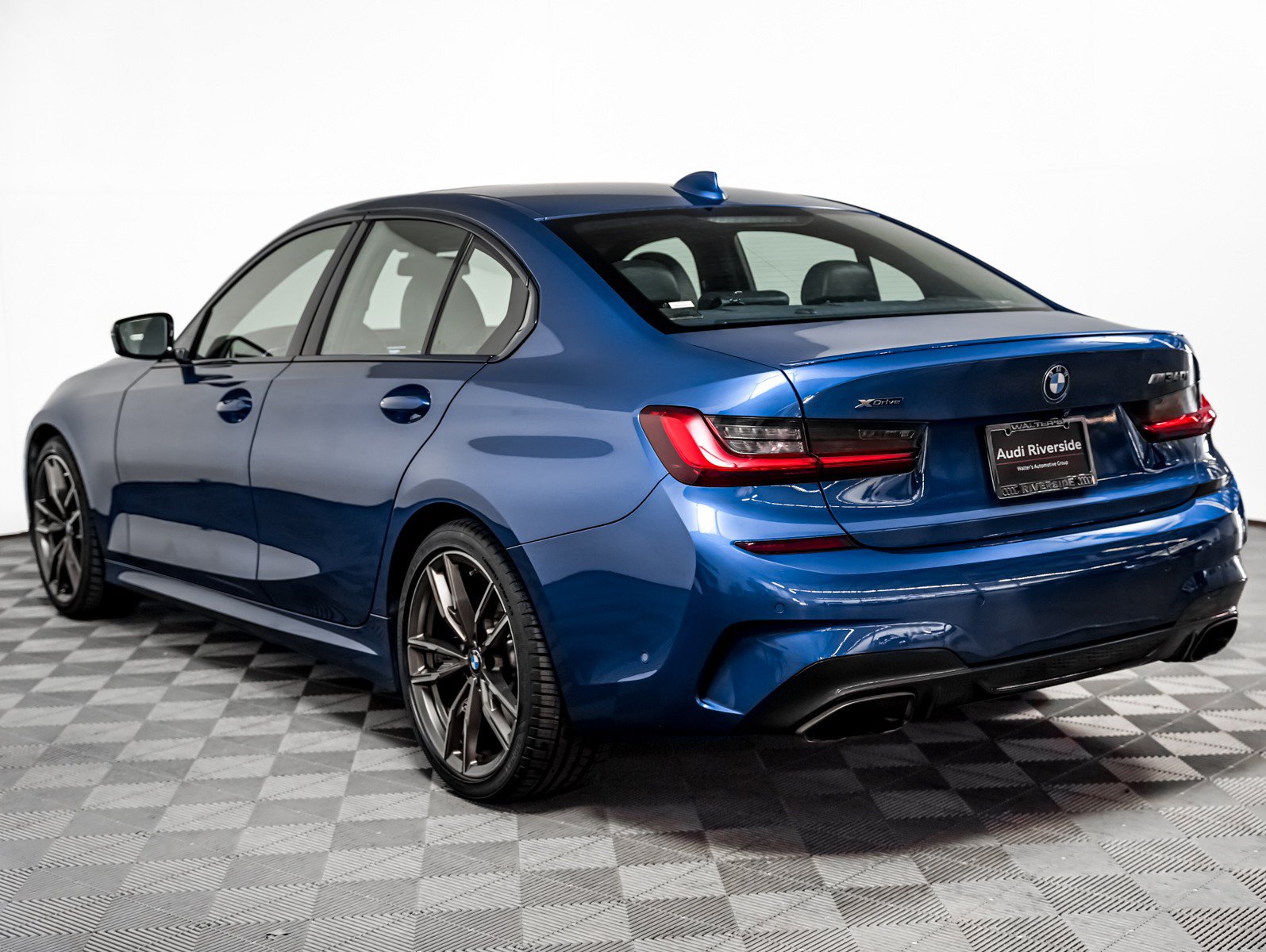 Used 2020 BMW M340i xDrive w/ Executive Package AWD/4WD image 2