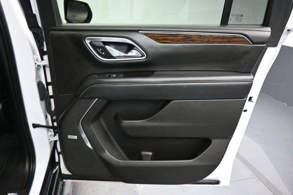 Used 2021 Chevrolet Suburban Premier AWD/4WD image 46