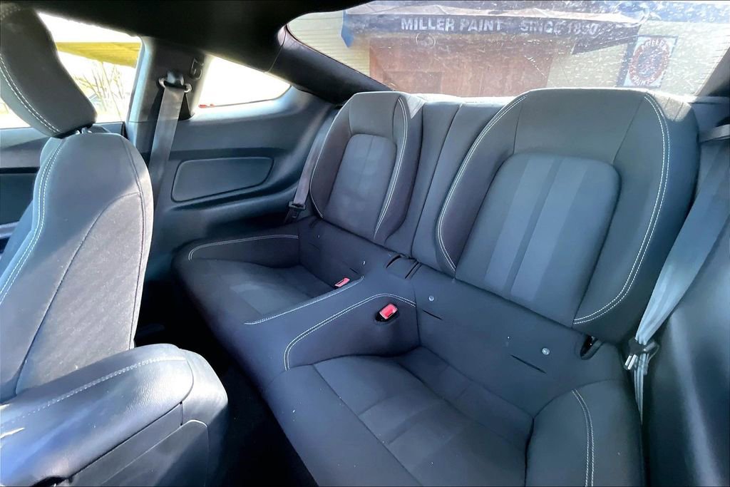 Used 2018 Ford Mustang Coupe image 21