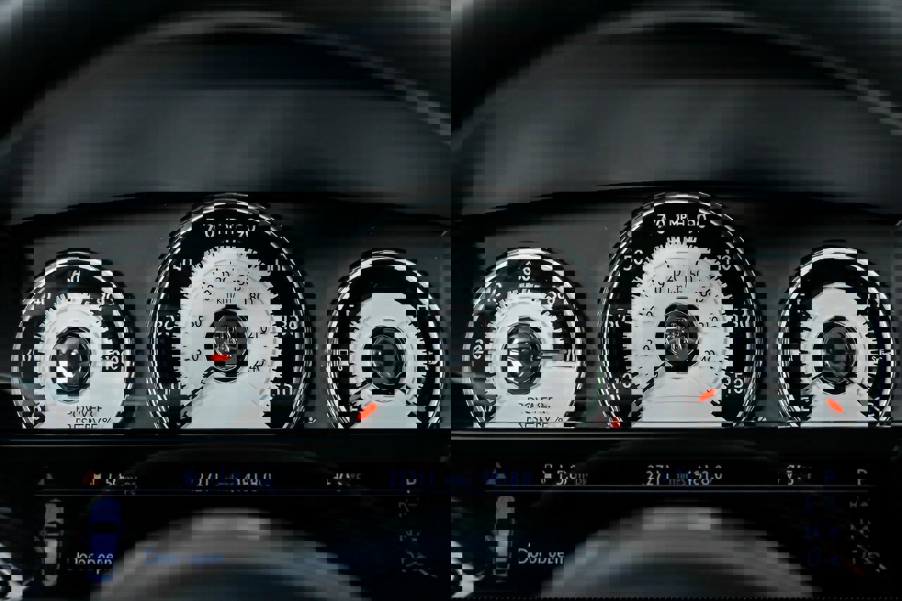 Used 2014 Rolls-Royce Wraith image 29