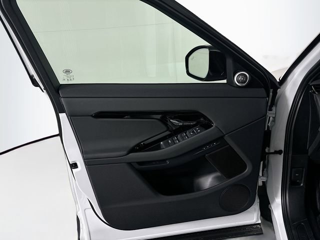 Used 2026 Land Rover Range Rover Evoque S AWD/4WD image 11