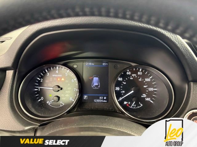 Used 2020 Nissan Rogue SV AWD/4WD image 16
