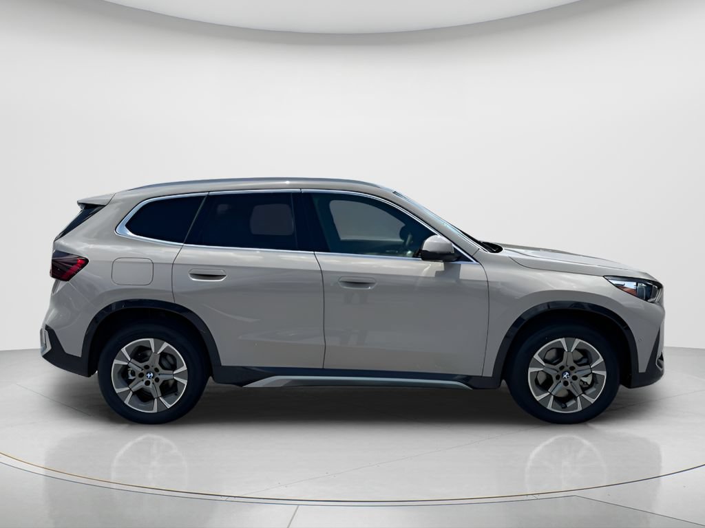 New 2026 BMW X1 xDrive28i w/ Technology Package AWD/4WD image 4