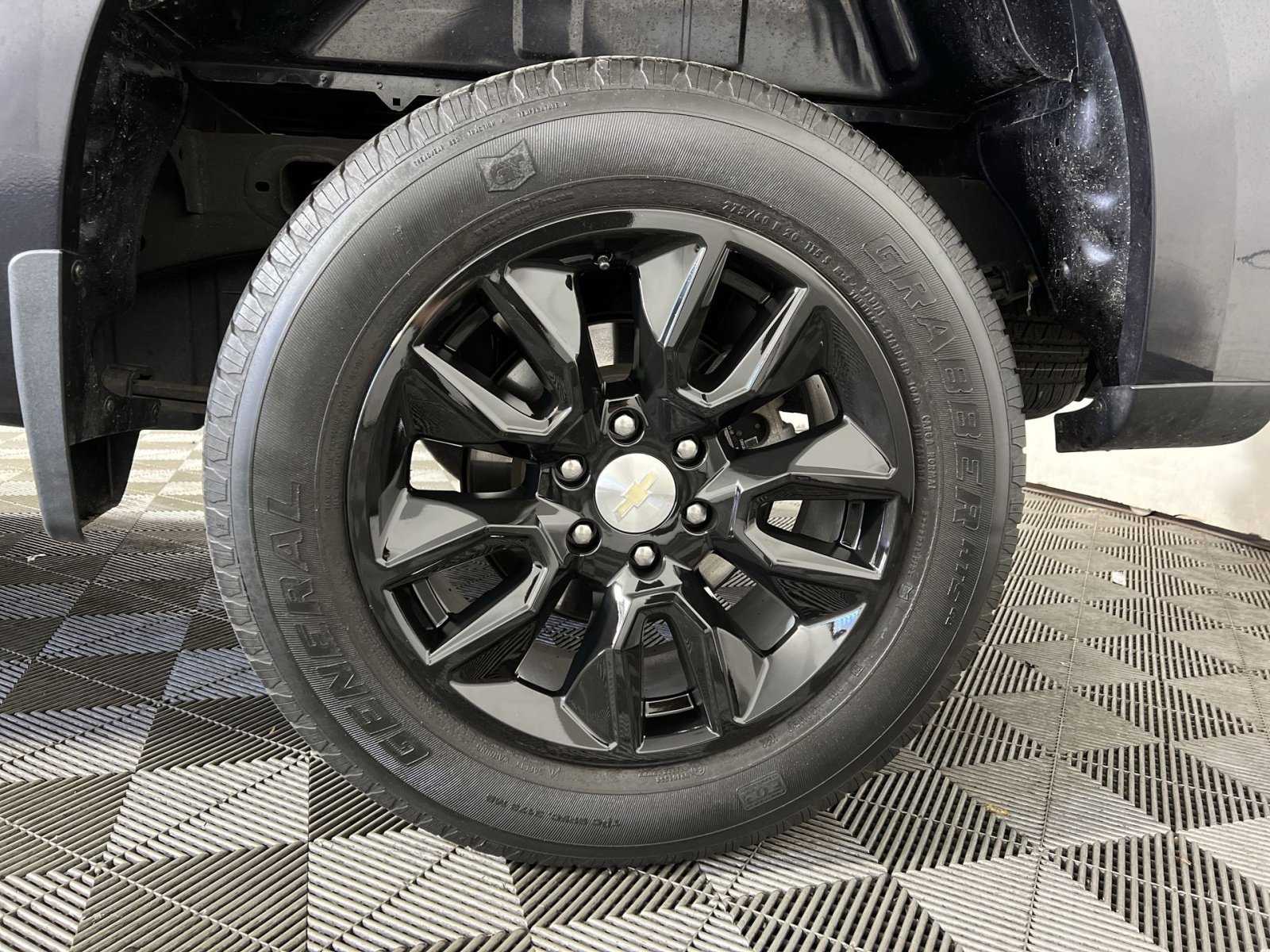 Used 2022 Chevrolet Silverado 1500 Custom image 12