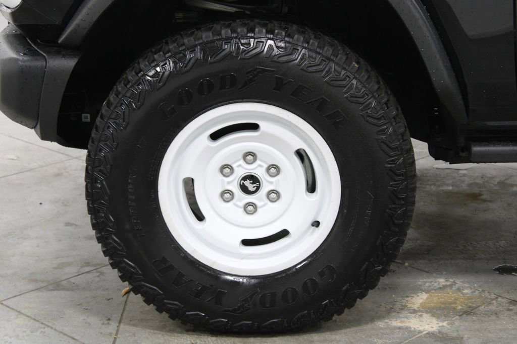 Used 2023 Ford Bronco Heritage Edition AWD/4WD image 18