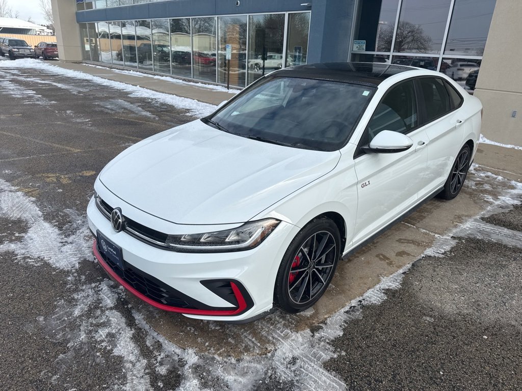 Certified 2025 Volkswagen Jetta GLI Autobahn image 4