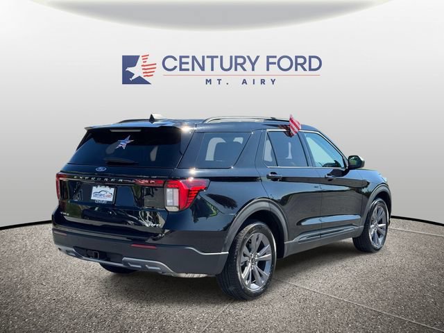 Used 2026 Ford Explorer Active w/ Active Comfort Package AWD/4WD image 2
